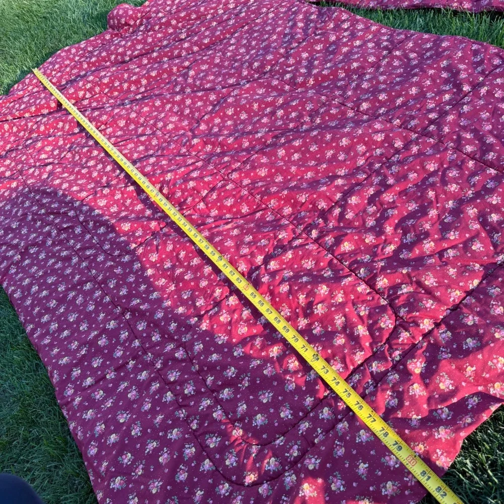 Vintage Cannon Floral Calico Quilted Bedspread Red Cottagecore Made in USA 94x81